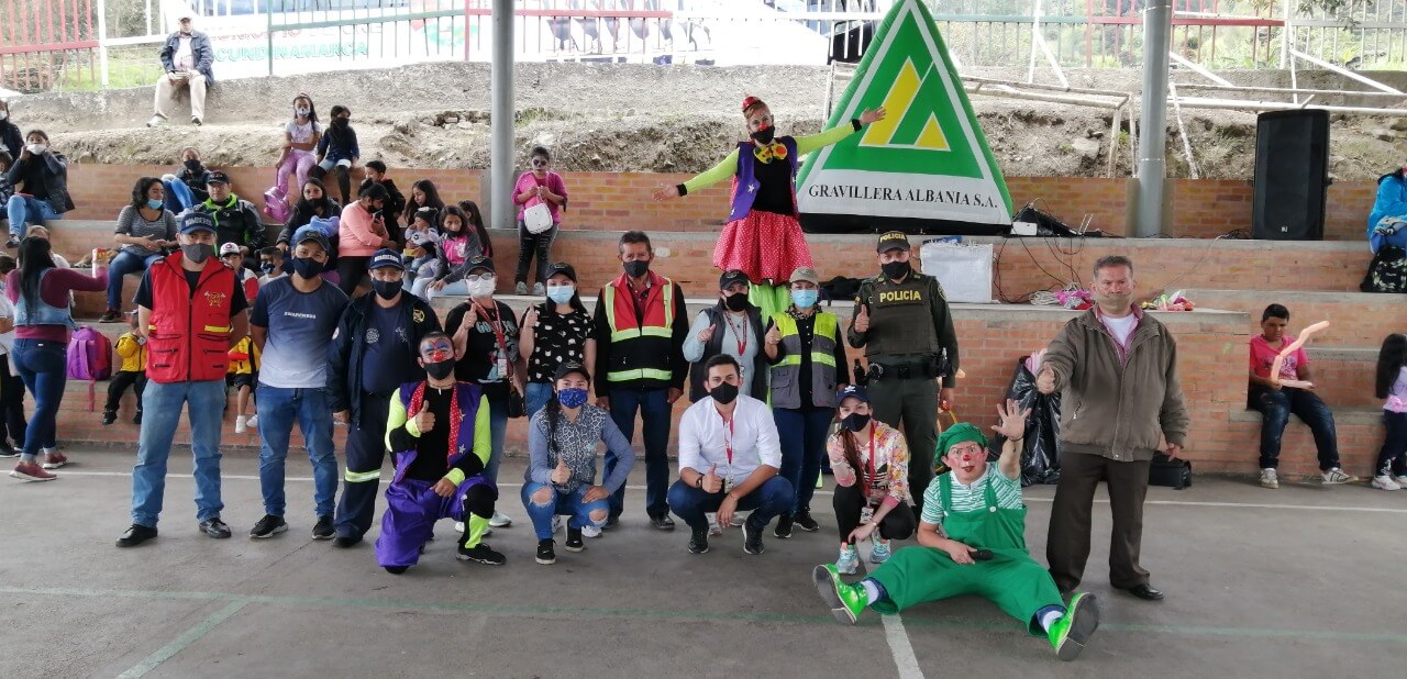 Día de la niñez en el municipio de Une4